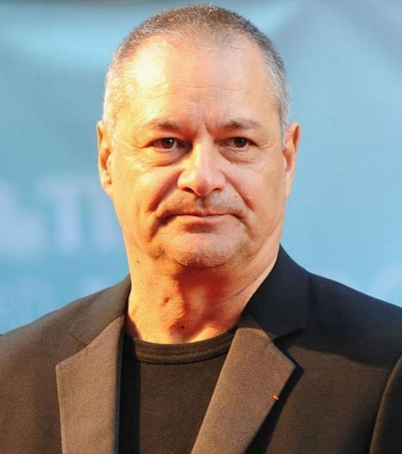 让-皮埃尔的嘴,探寻法国文学巨匠的内心世界